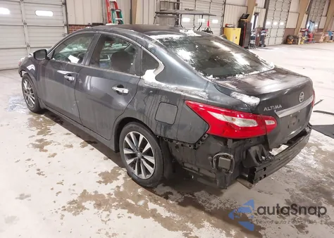 2016 Nissan Altima 2.5 Sv z USA, uszkodzony, nr VIN 1N4AL3AP9GC143911